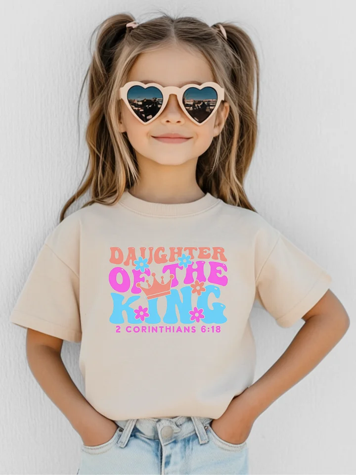 Daughter of the King Tee – 2 Corinthians 6:18 product image (1)