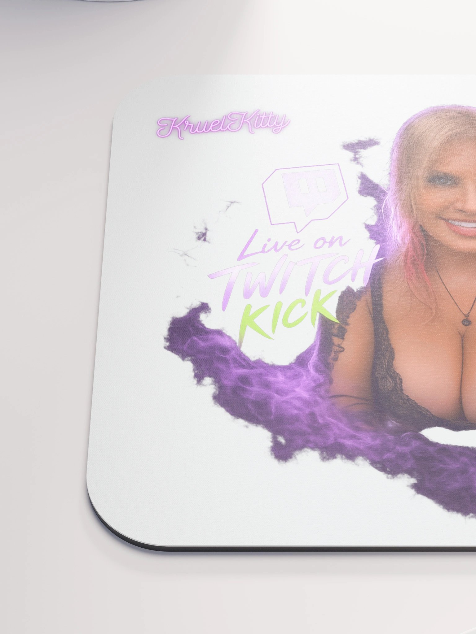 Kitty loves the mouse product image (6)