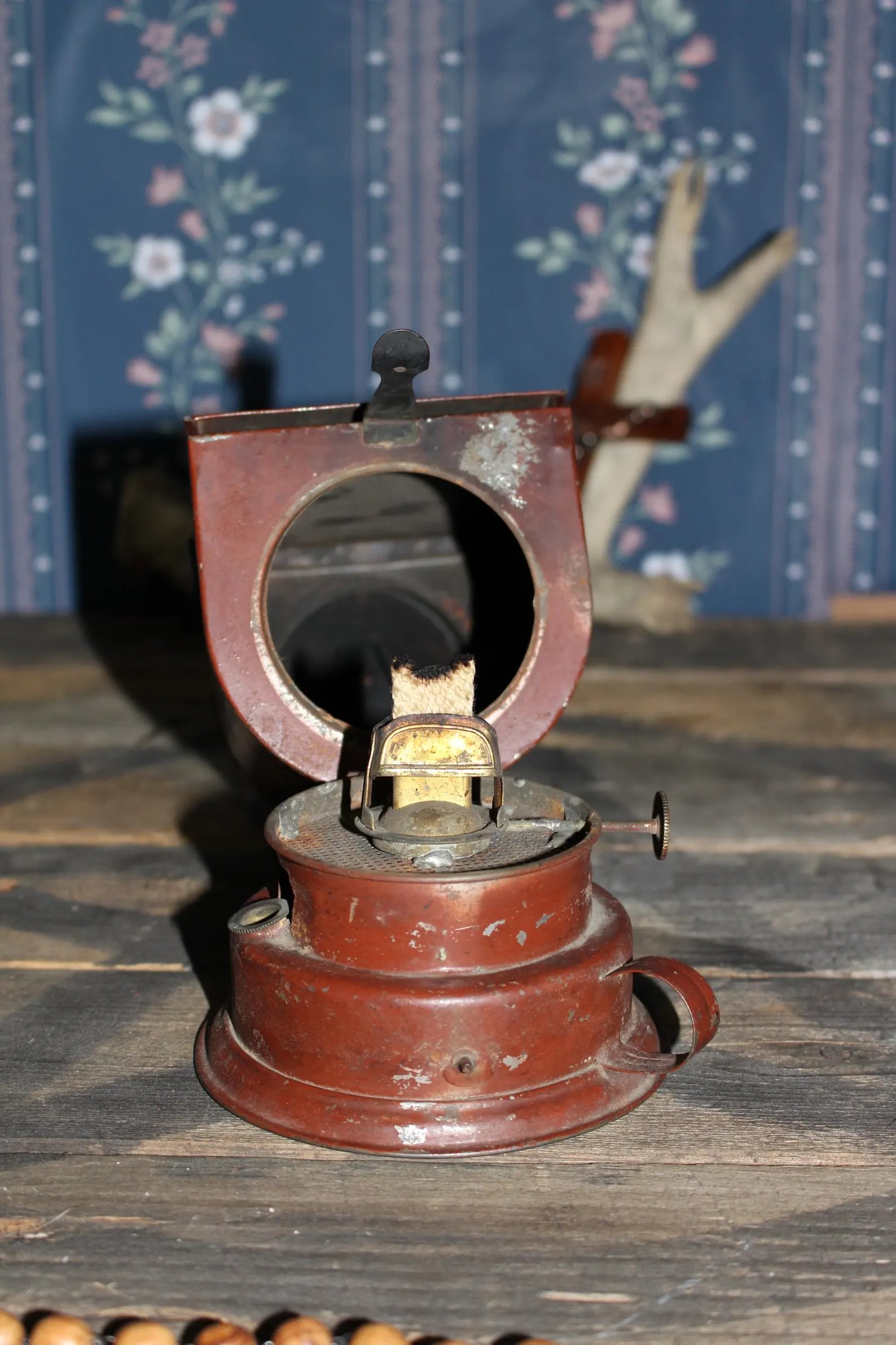 Artifact No.36 - Vintage Kodak Dark Room Lantern product image (3)