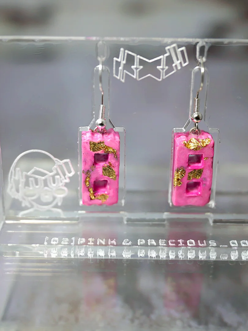 [01] Cinders {earrings} product image (2)