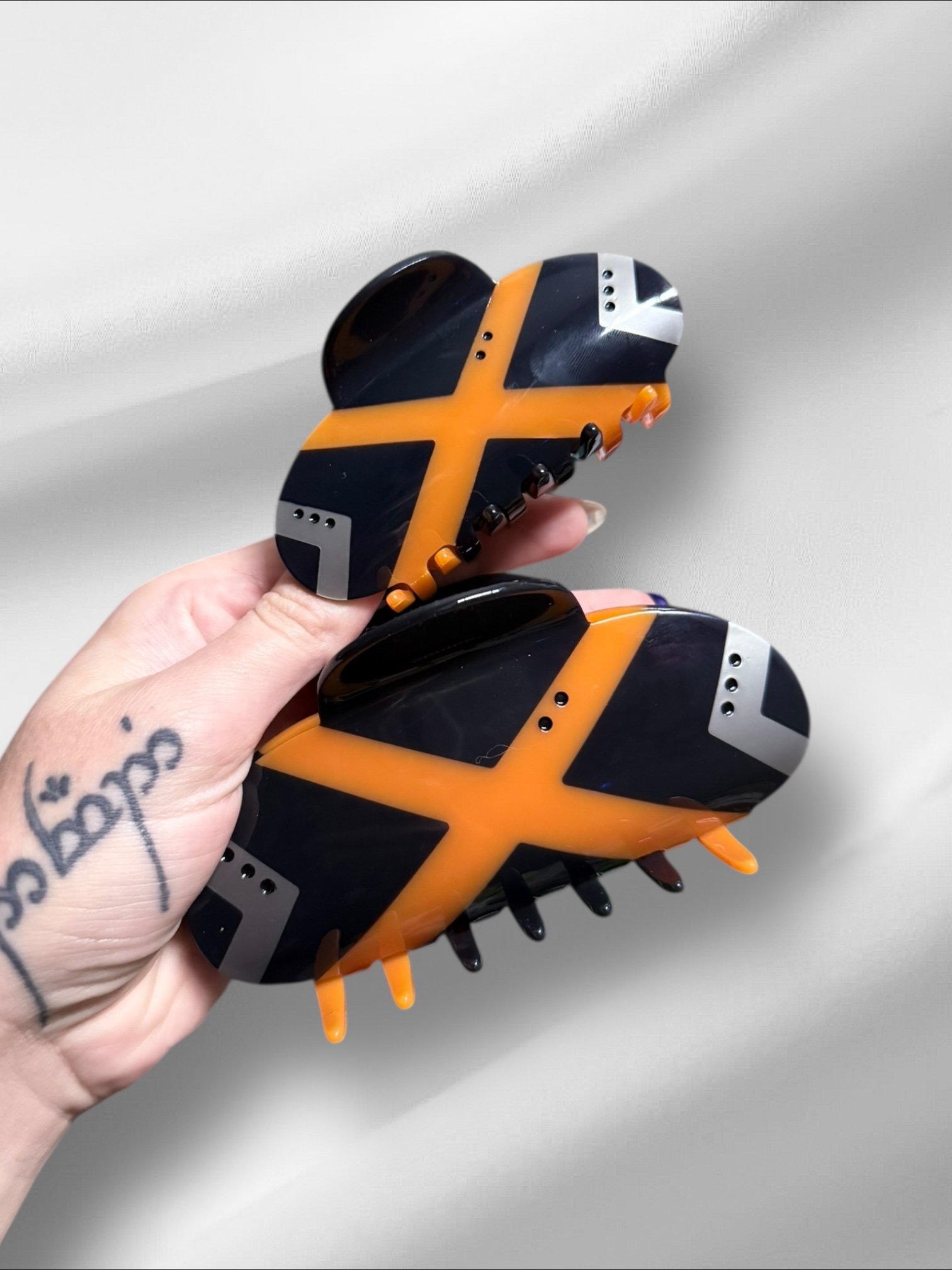PREORDER BAKU HAIR CLAW product image (3)