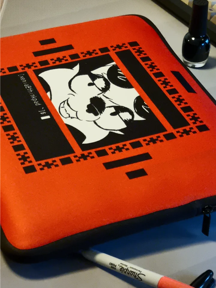 Xenia Laptop Sleeve product image (1)
