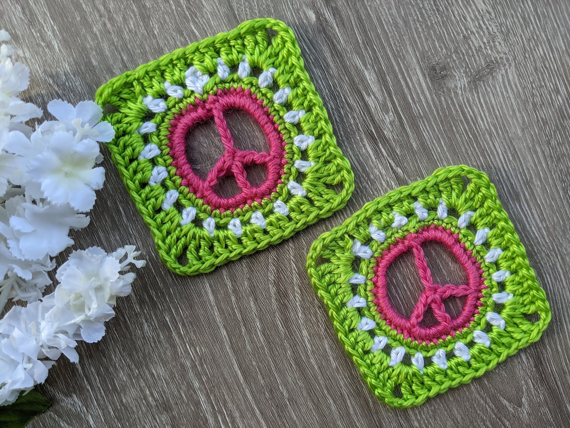 Crochet Peace Sign Granny Square Pattern product image (5)