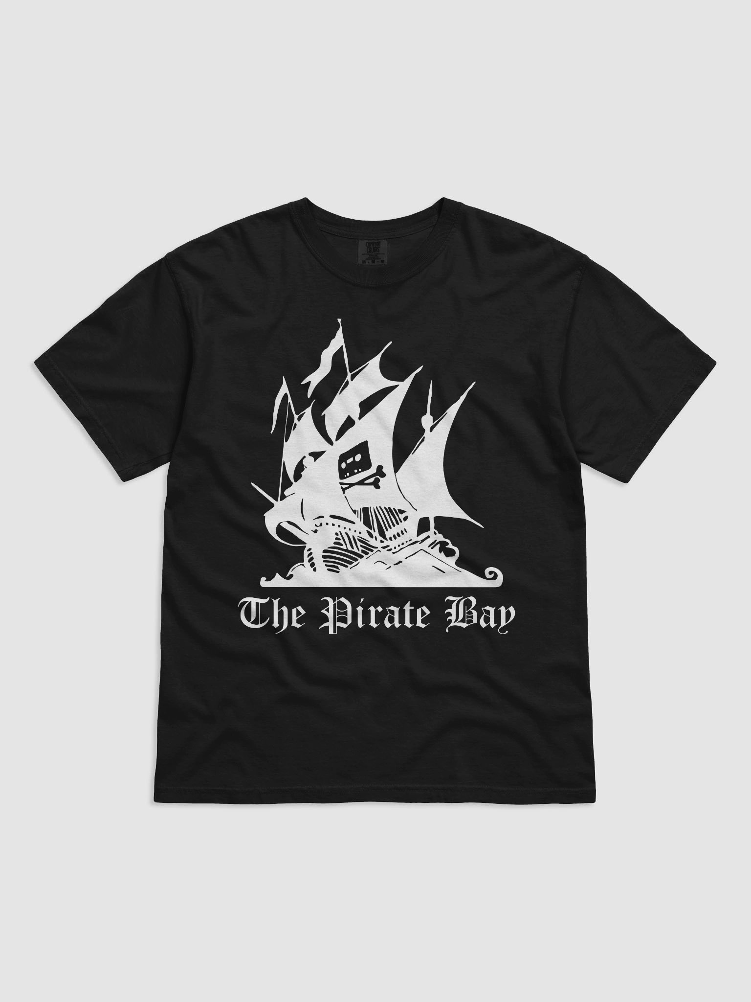 Sailing the High Seas Tee Blk product image (3)