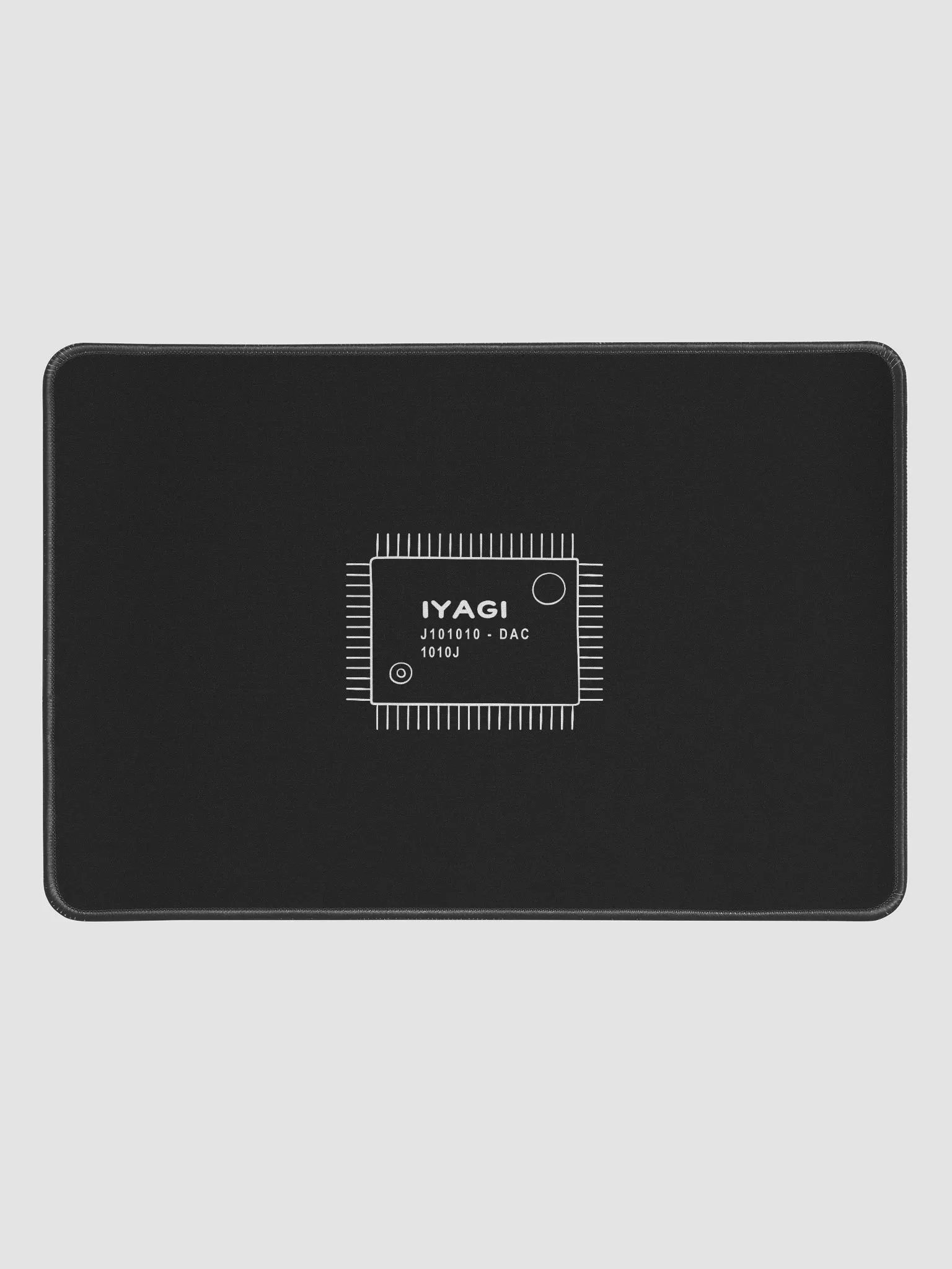 iyagi DAC Chip desk mat (black) product image (1)