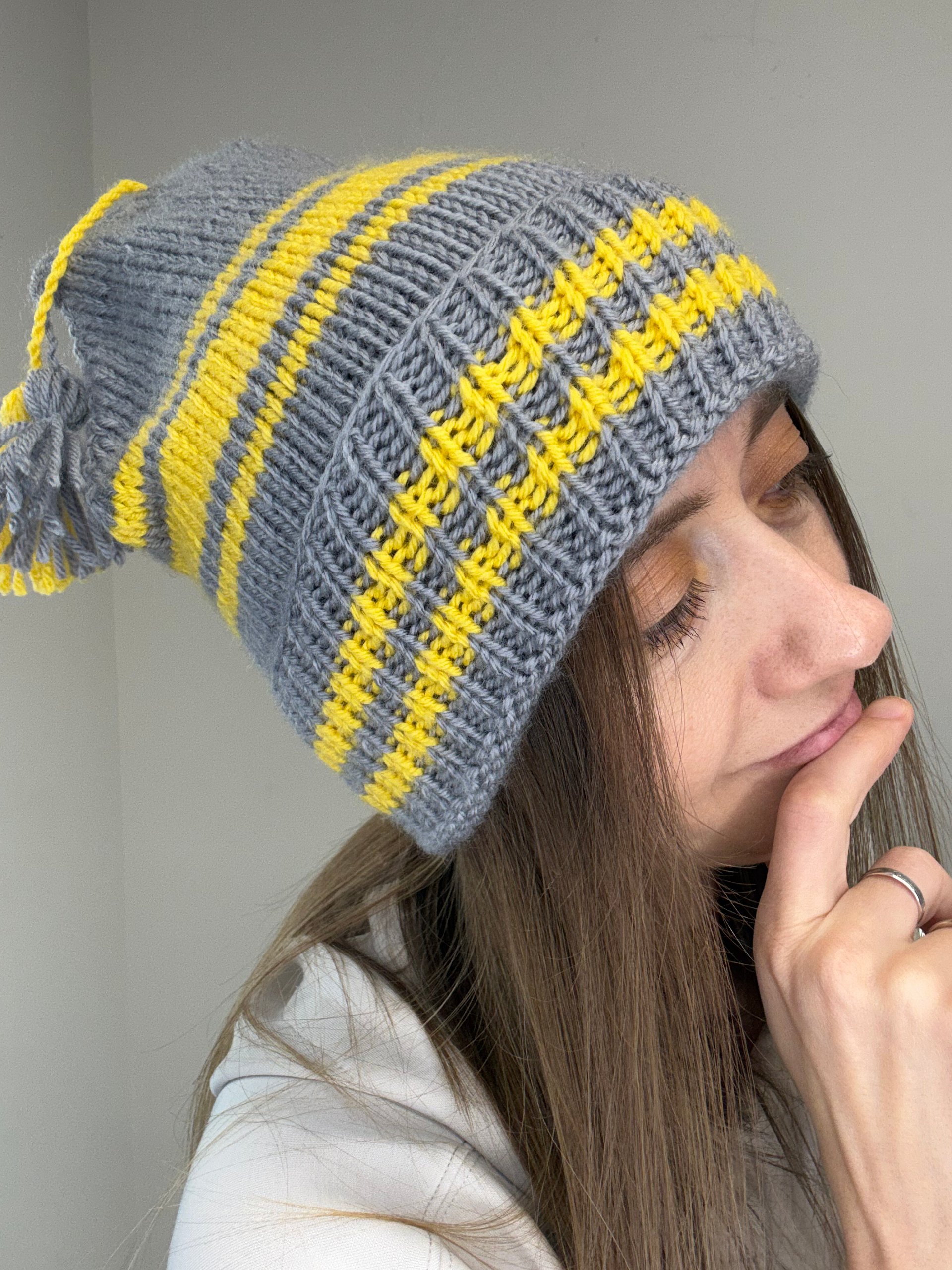 Golden Striped Knit Beanie Pattern product image (2)