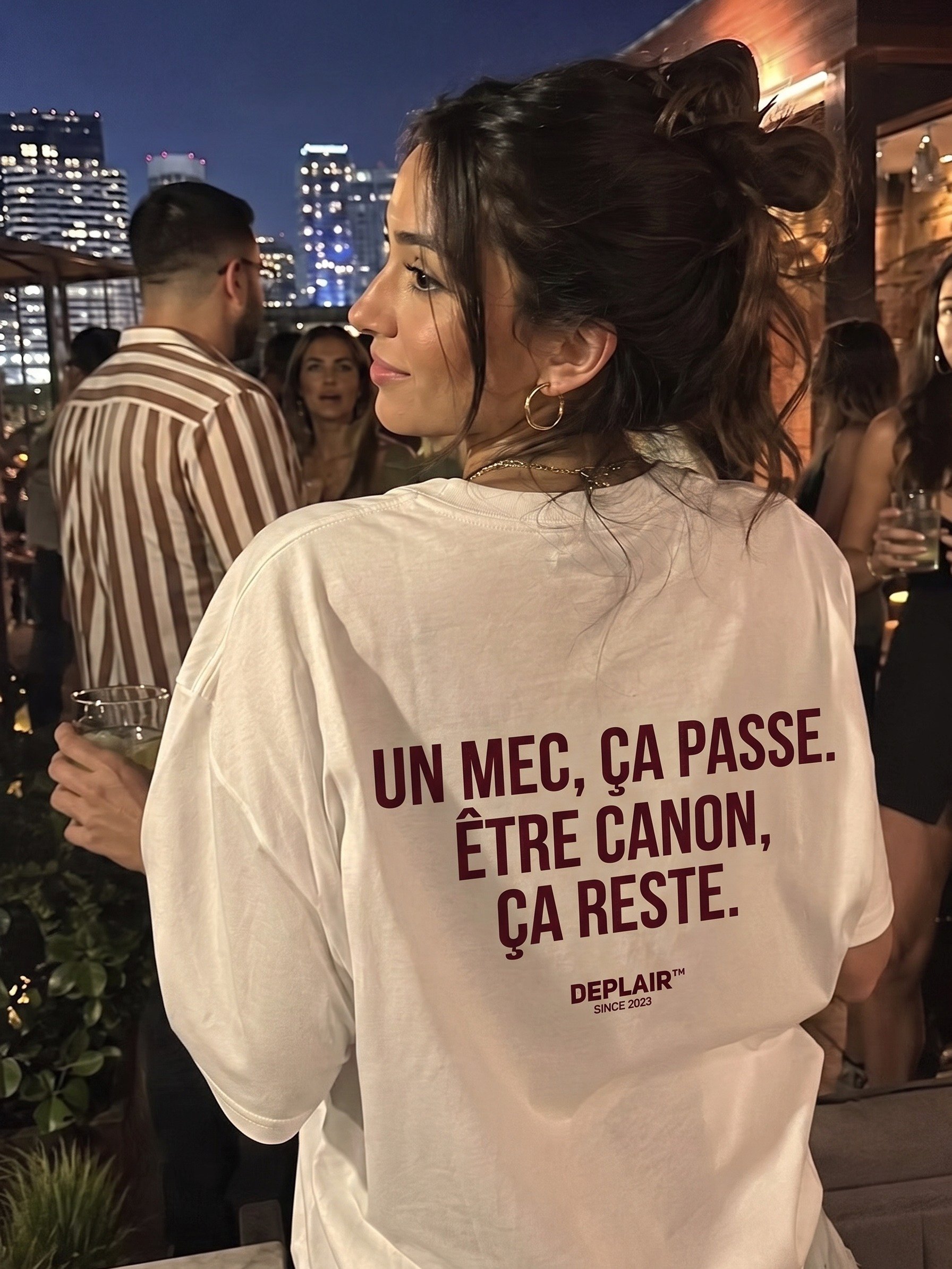 Un mec, ça passe. Être canon, ça reste. — T-shirt femme product image (2)
