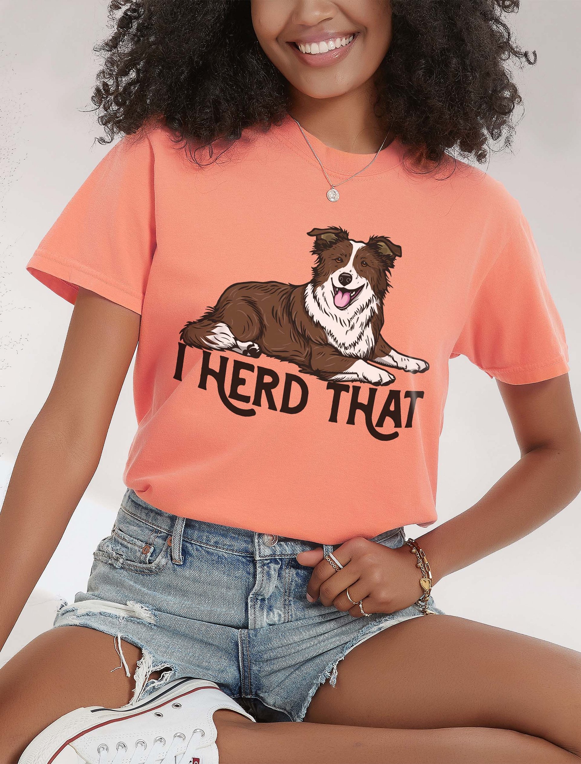 I Herd That T-Shirt of a Border Collie (Brown) | Funny T-Shirt for Herding Dog Paw-rents product image (2)