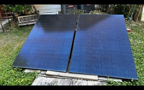 Energie pratique : faites attention, les panneaux solaires plug-and-play présentent six dangers, avertissent les associations...