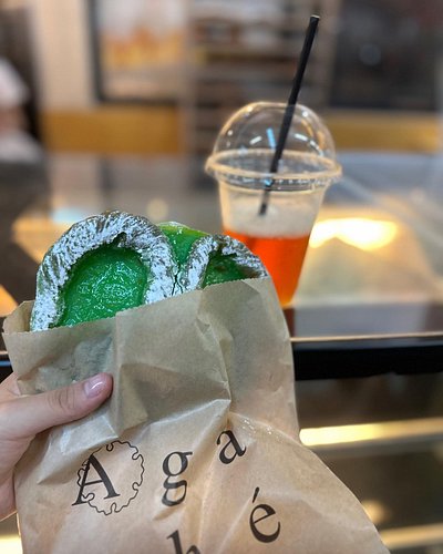 You’ve heard of green eggs and ham but wbt green danish pastries?? (Btw it’s just pandan flavour)

#foodie #food #foodporn #f...