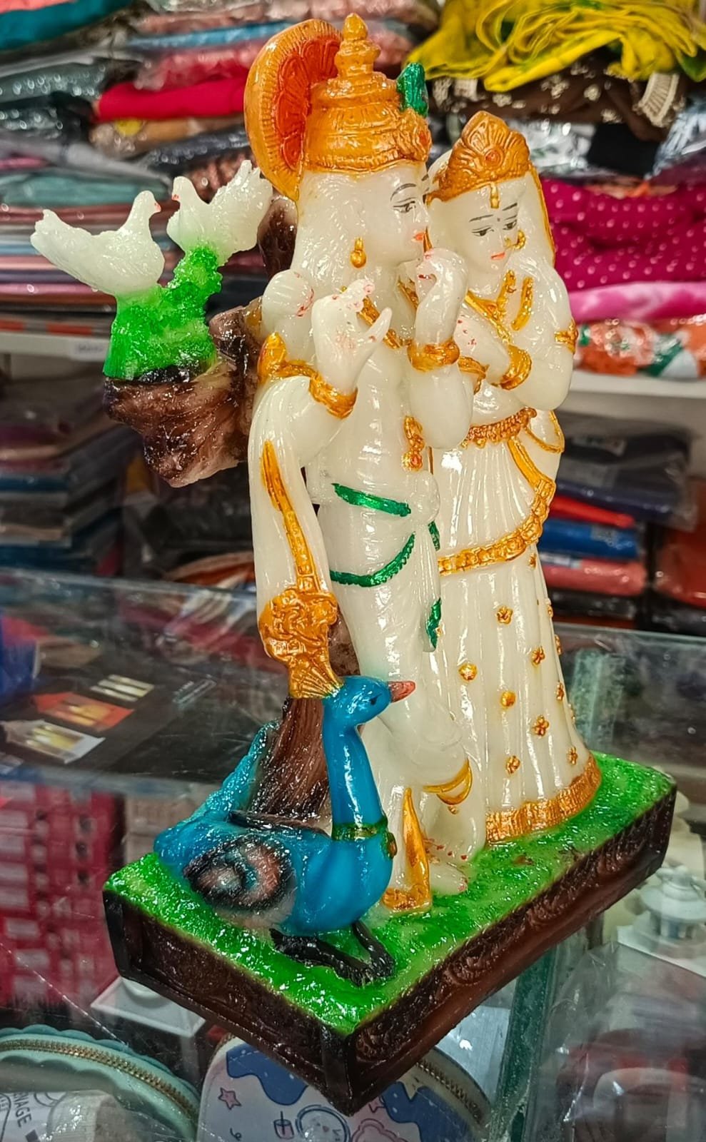 RADHA KRISHNA IDOL product image (3)