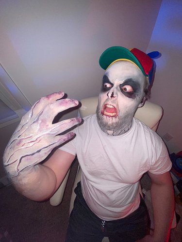 I transformed into a deadite for a new short over on @human_egg1 

Major shoutout to @allyally0op for doing this sick-ass mak...
