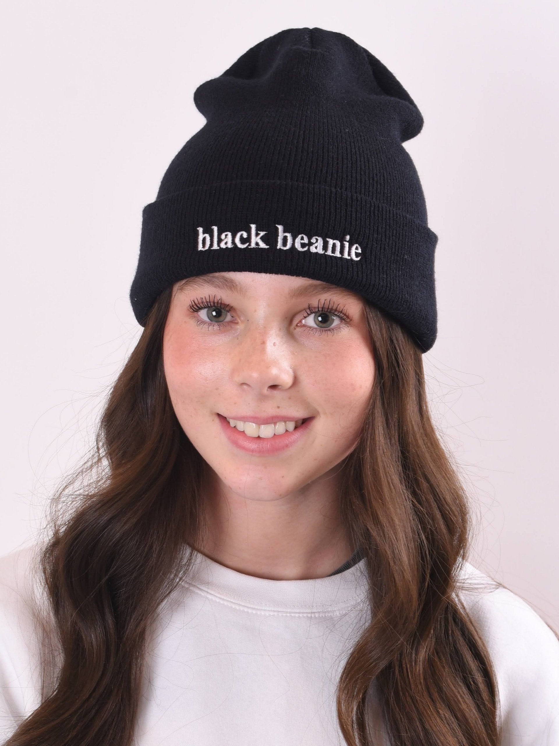 Beanie product image (1)