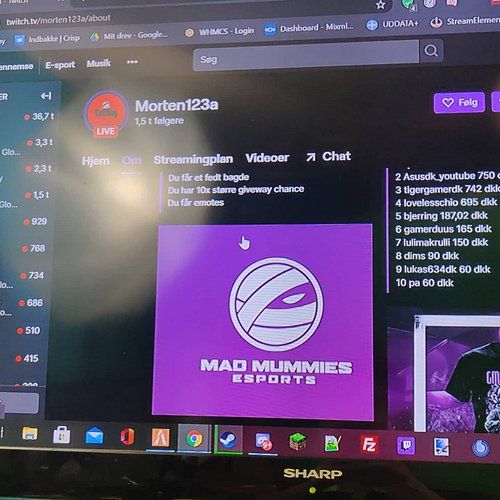 Live Nu på twitch. Med nyt banner og nyt panel. Vi snakker om mad mummies og alt muligt andet