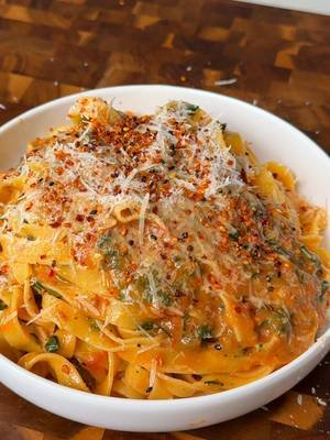 Creamy Zucchini Pasta (one pan) 𝐅𝐔𝐋𝐋 𝐑𝐄𝐂𝐈𝐏𝐄 𝐎𝐍 𝐌𝐘 𝐁𝐋𝐎𝐆 𝐃𝐫𝐯𝐞𝐠𝐚𝐧𝐛𝐥𝐨𝐠 𝐝𝐨𝐭 𝐜𝐨𝐦 (𝐋𝐈𝐍𝐊 𝐈𝐍 𝐌𝐘 𝐁𝐈𝐎)  #pasta #simplerecipe #quickrecipes #vegan #easyrecipes