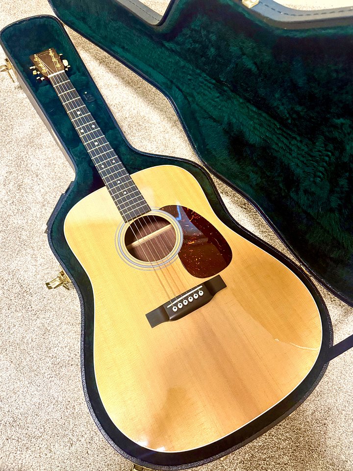 2017 Martin "MMV" Limited Dreadnought Acoustic w/ Gold Hardware + OHSC product image (2)