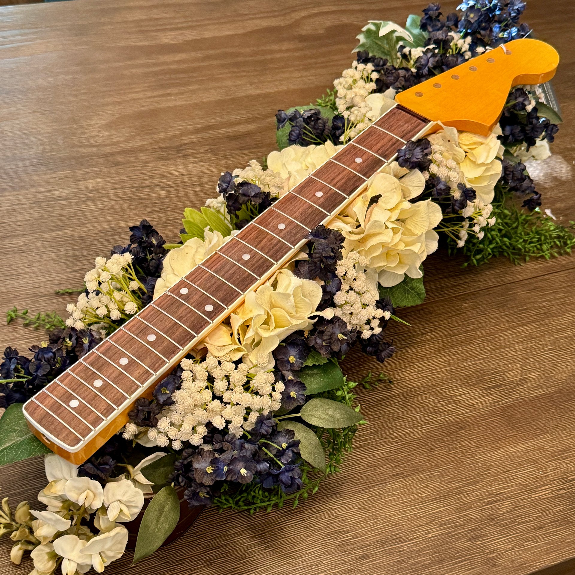 Allparts JGRO-B Fender Licensed Jaguar Neck - fully finished in Nitrocellulose Lacquer product image (1)