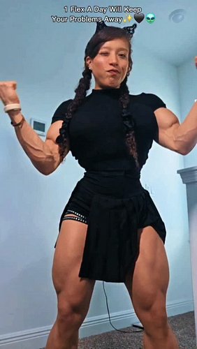1 Flex a day keeps all problems away. ✨️🖤👽 I got you

shreddedgains chat