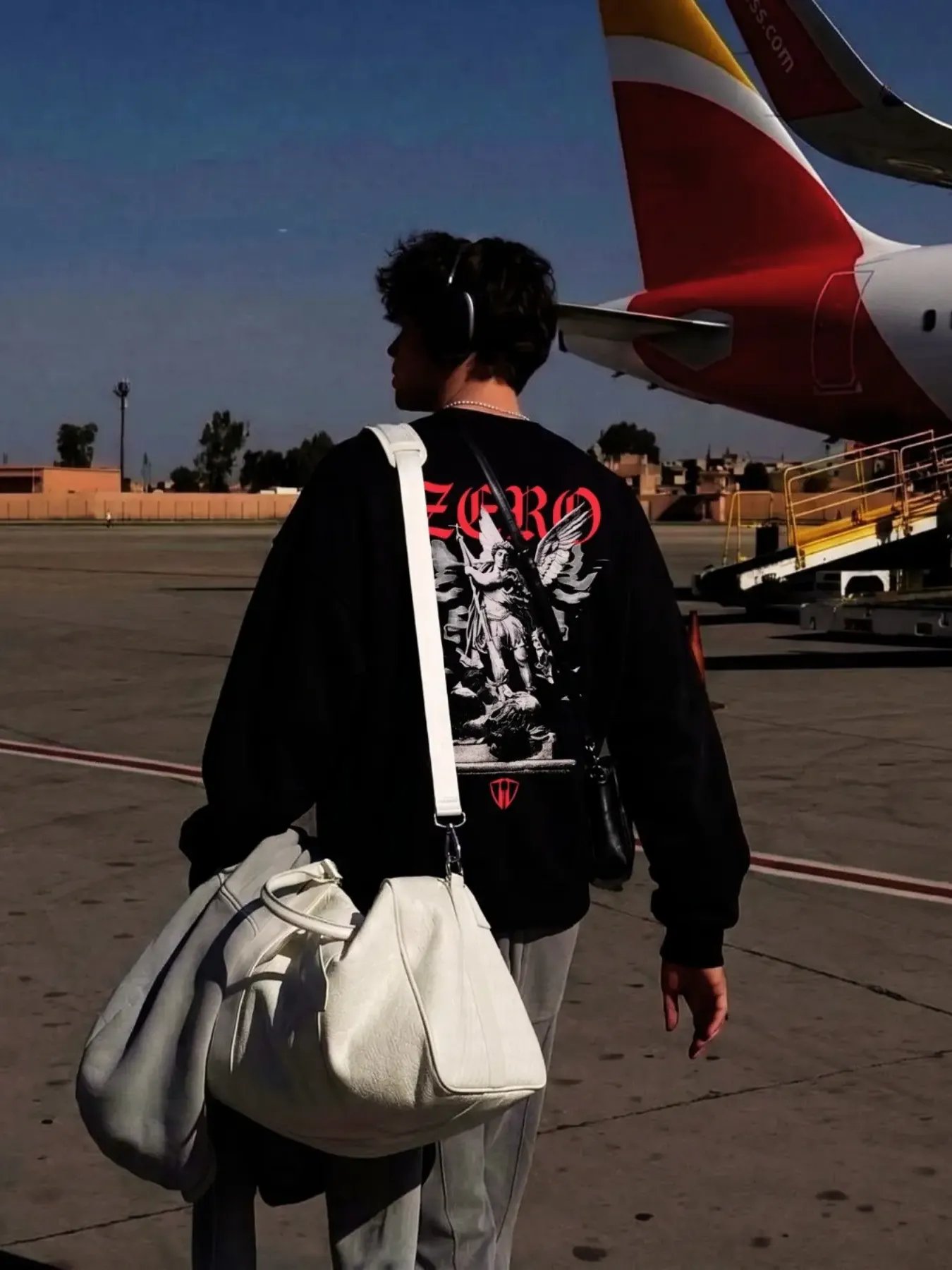 THE ARCHANGEL OVERSIZED SWEATSHIRT product image (3)