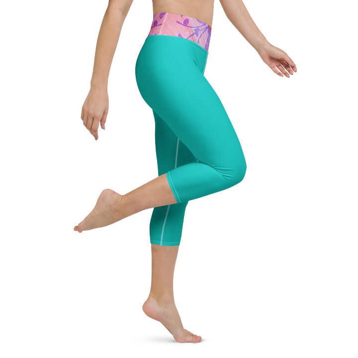 Paradise Breeze Iris Blue Yoga Capri Leggings product image (1)