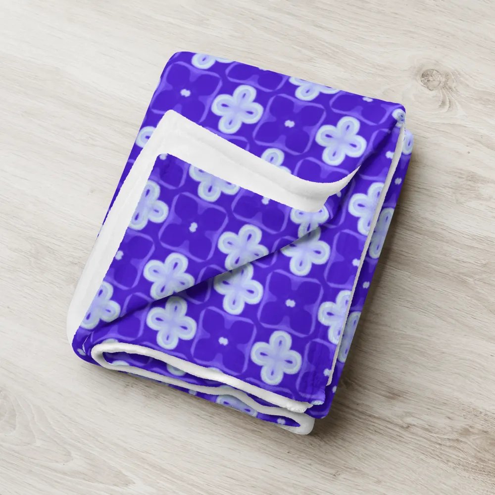 Purple & White Seamless Patterned Throw Blanket product image (9)