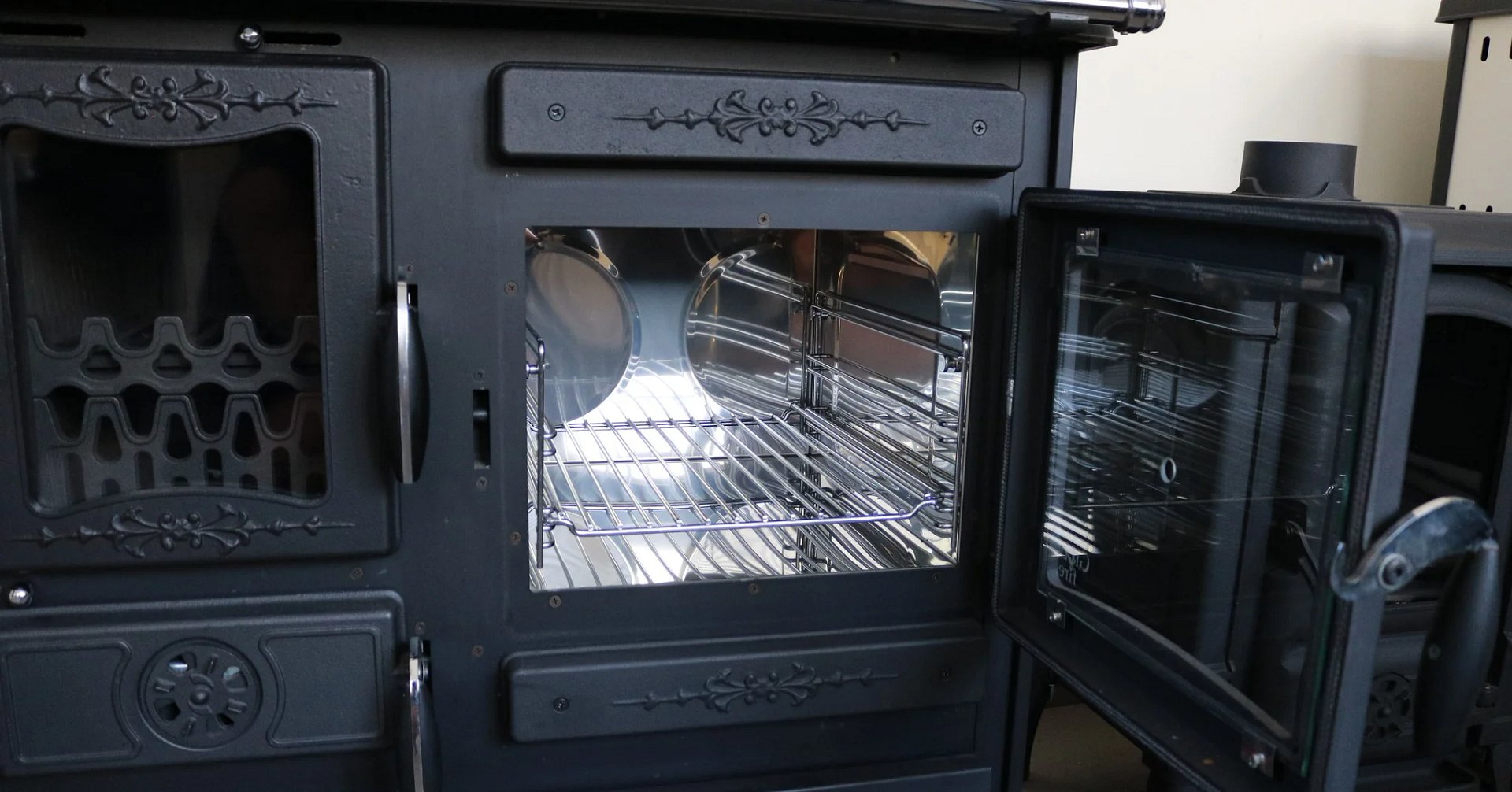 Guliver Black Wood Cook Stove Right Flue product image (2)