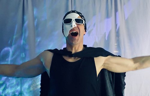 The man behind the mask…and he crawled out of his hole 😎 #Phantom #Halloween http://MachoMike.TV