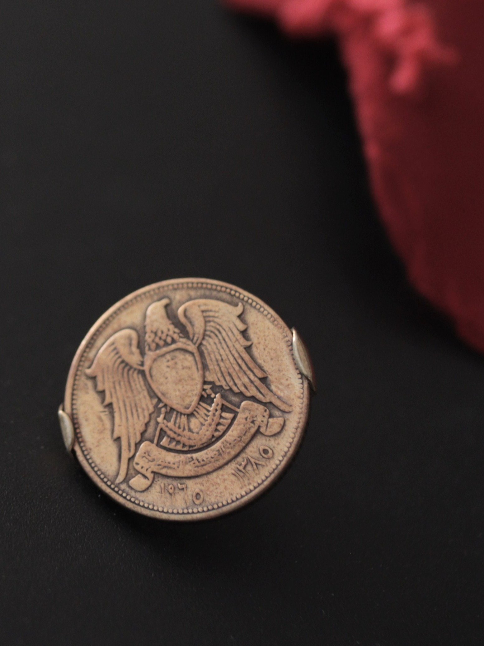 دبوس العقاب ثلاثي النجوم 1965 product image (1)