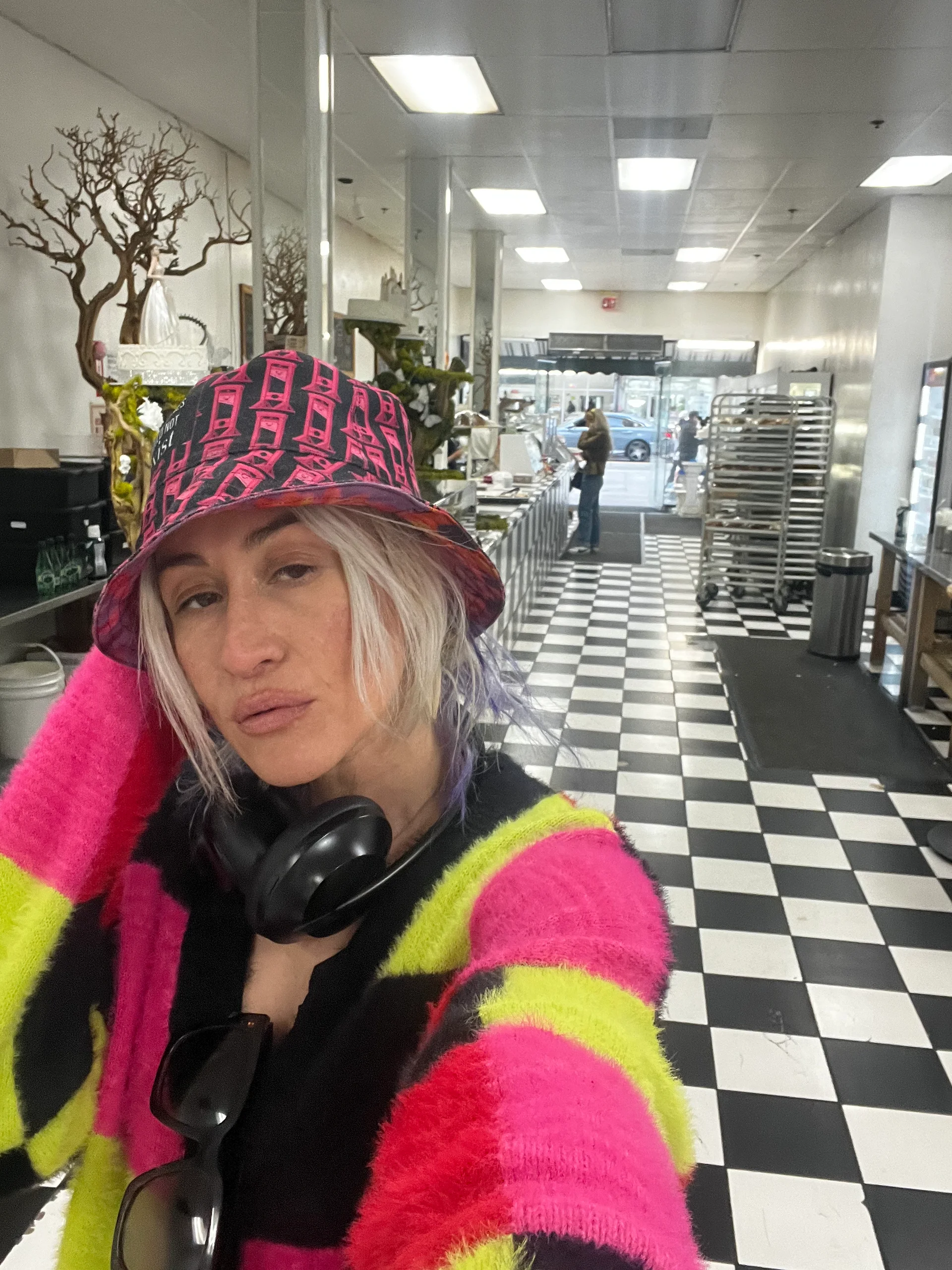 choppie n chill floppy hat product image (1)