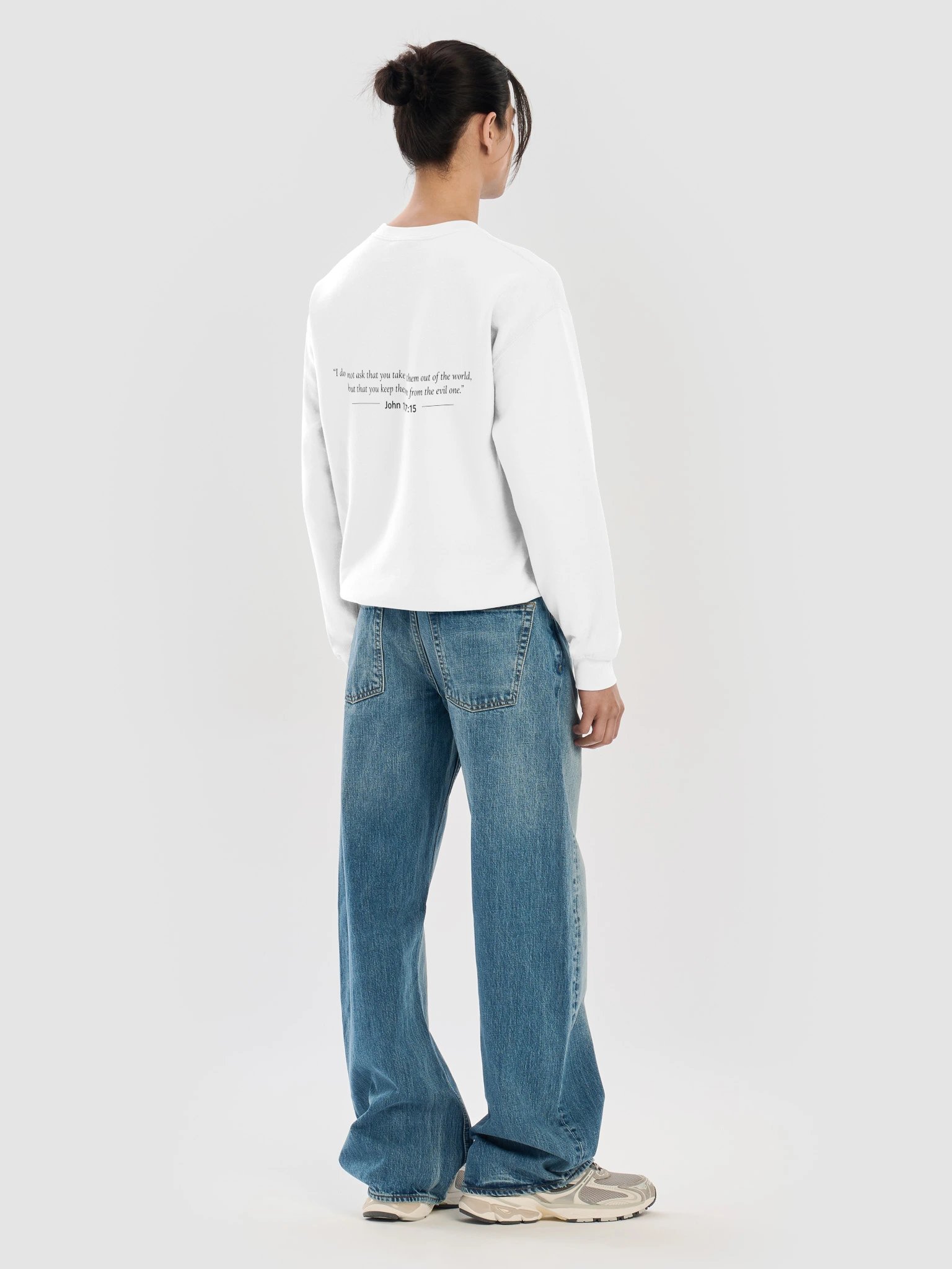 COVERED Crewneck Sweatshirt product image (22)
