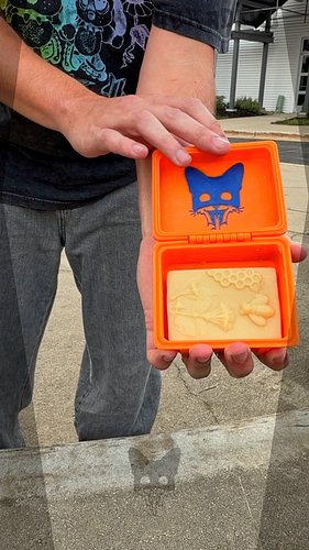 Check out my review of That Wax @that_wax on YouTube! This stuff is super fast, and the 3D printed case comes in clutch so mu...
