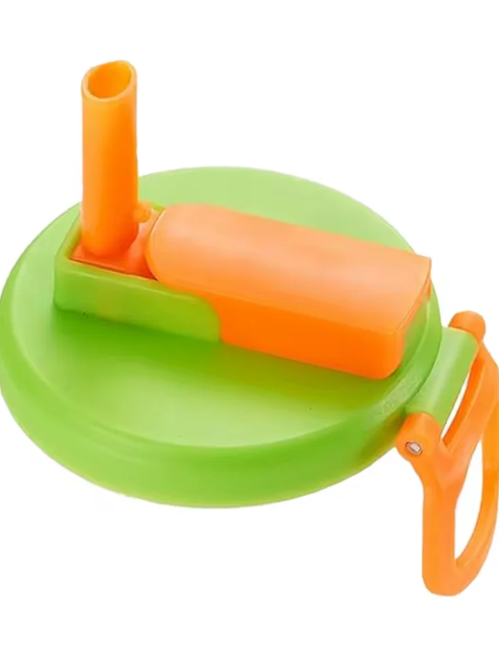 Reusable Silicone Soda Can Lid With Straw — Sealed Soda Cans Cover For Canned Beverage Beer Juice — Green product image (1)