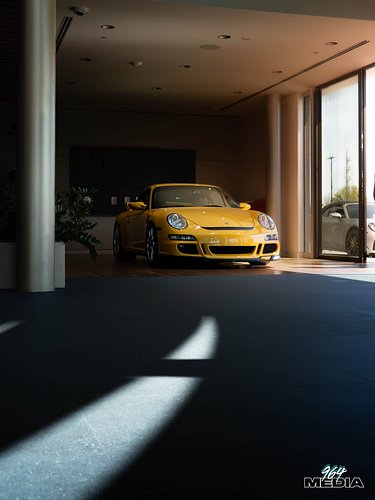What is it with yellow cars? 
.
.
🏢 @porsche_beachwood 
.
.
.
.
.
.
#porsche #porsche911 #cars #foryou #explore