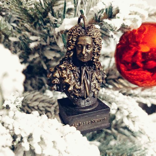 Merry Newtonmas! 😁🎄☃️🎁 
Bez Sira Isaaca Newtona by to nebyly ty pravé Vánoce! 25. prosince 1642 se podle juliánského kalendář...
