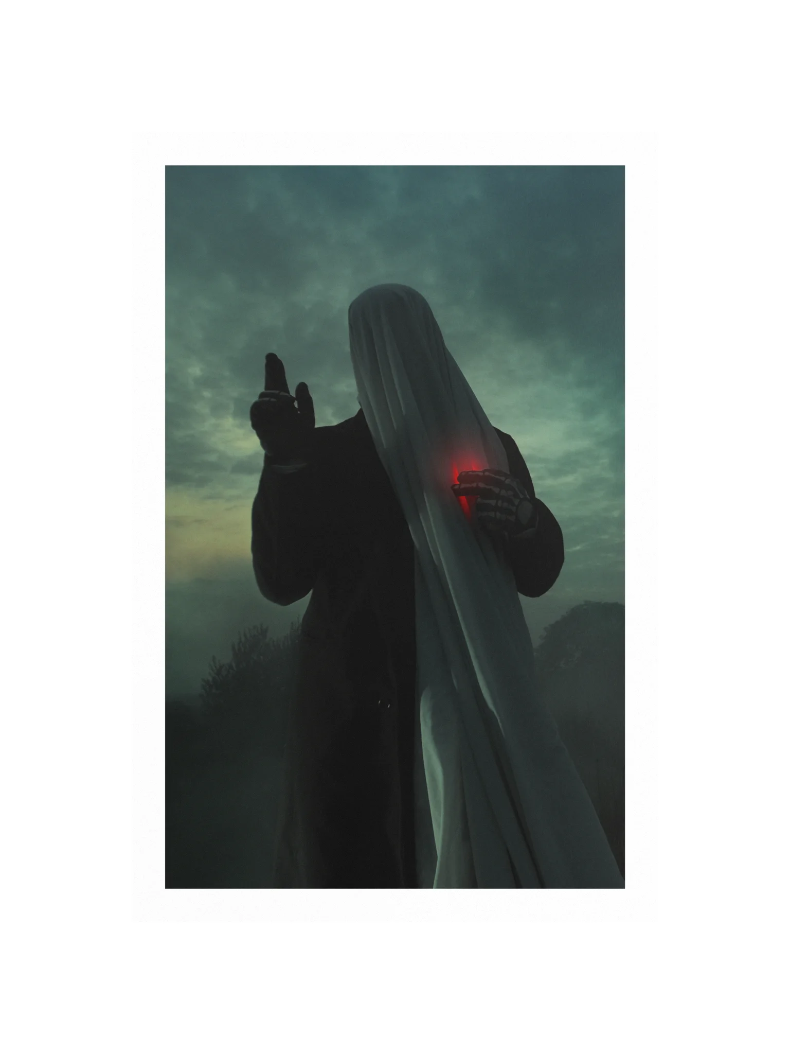 SCARED HEART product image (8)