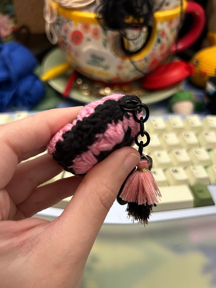 Custom Crochet Paw Keychain product image (2)