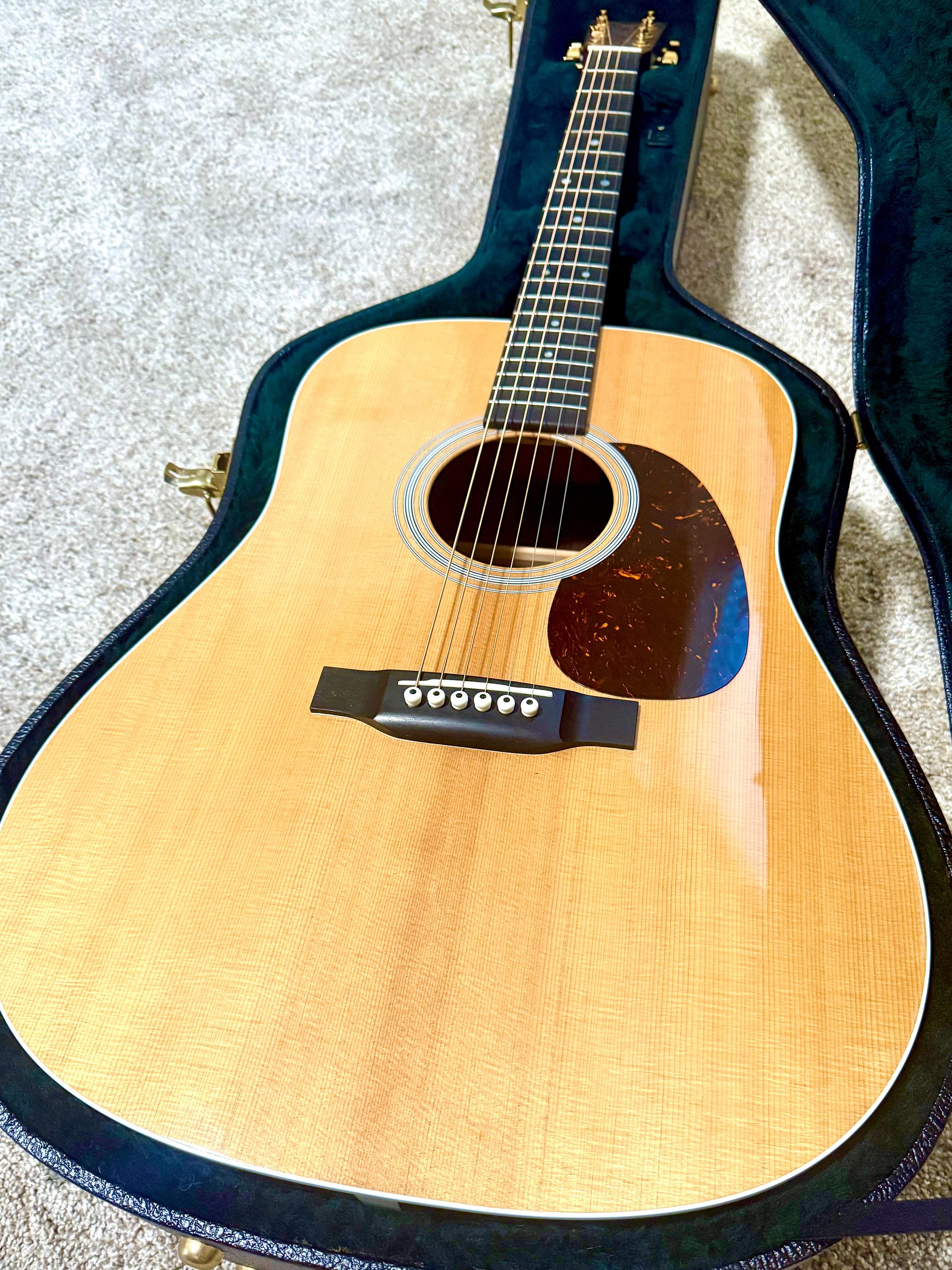 2017 Martin "MMV" Limited Dreadnought Acoustic w/ Gold Hardware + OHSC product image (3)