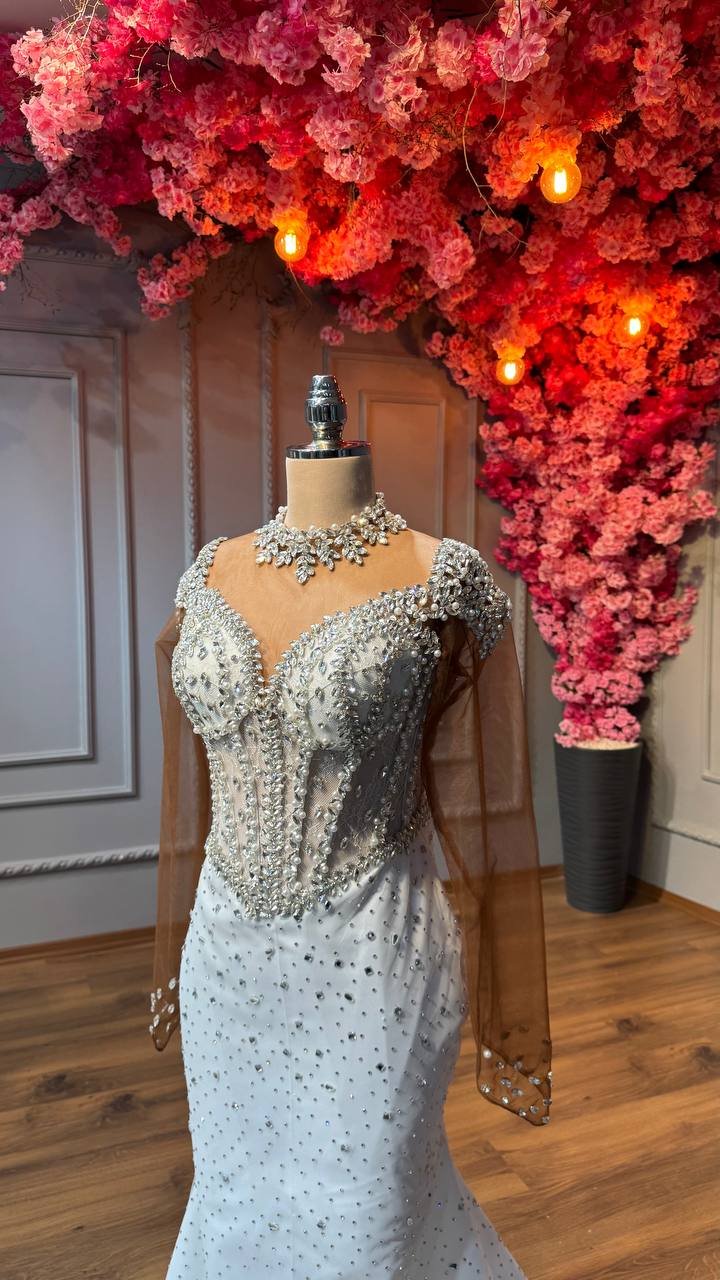 Wedding dress product image (2)