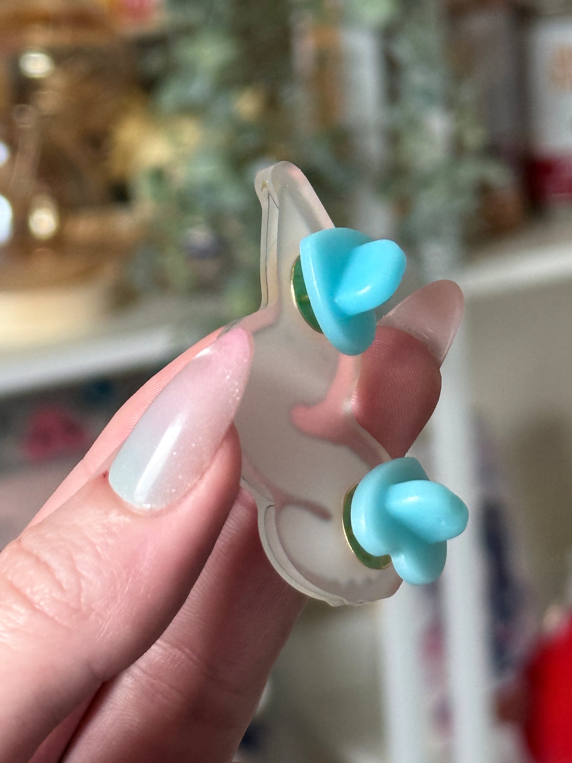 Brush Buddy Pin product image (2)