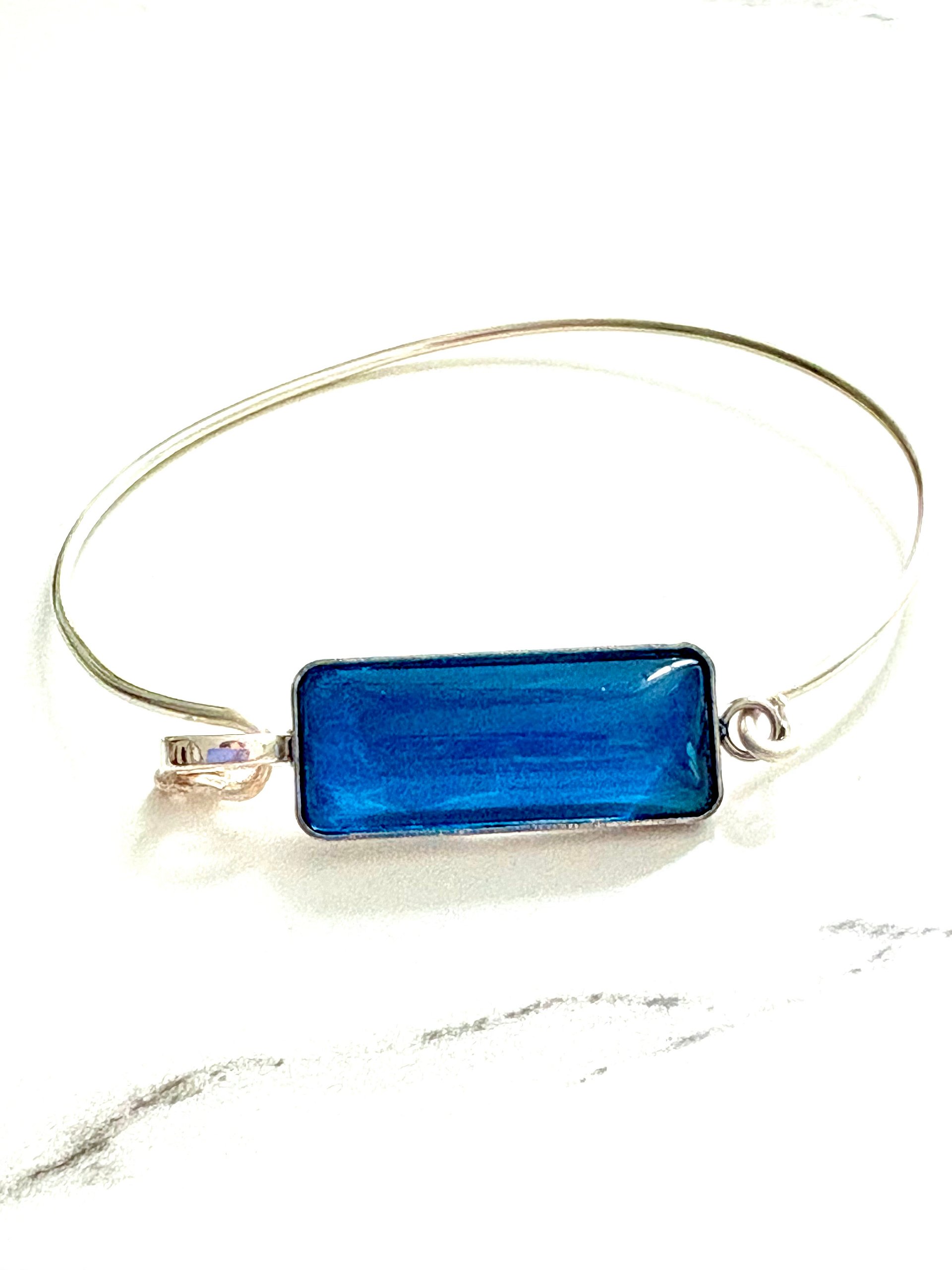 MFD-00173 | ⚡ Electric Tide Bangle | 6.5" Silver-Plated Wire Bracelet with Blue Rectangle Charm | Handmade Coastal Charm Jewelry by Monique Faella Designs™ product image (3)