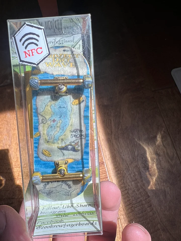 Pirate map fingerboard product image (1)