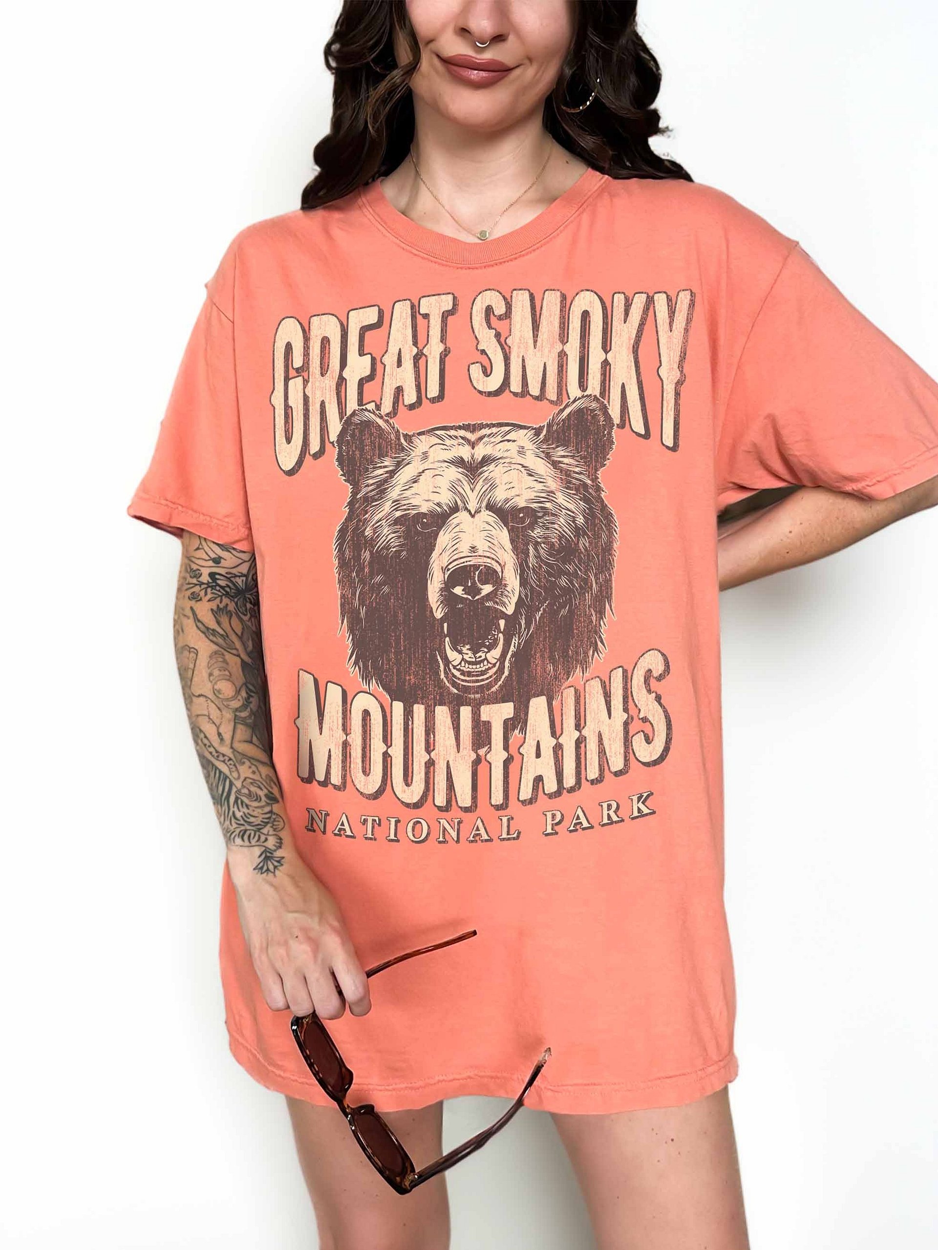 Great Smoky Mountains National Park Shirt – Vintage Bear Graphic Tee product image (2)