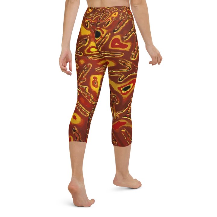 Japanese Fiery Abstract Capri Yoga Leggings product image (2)
