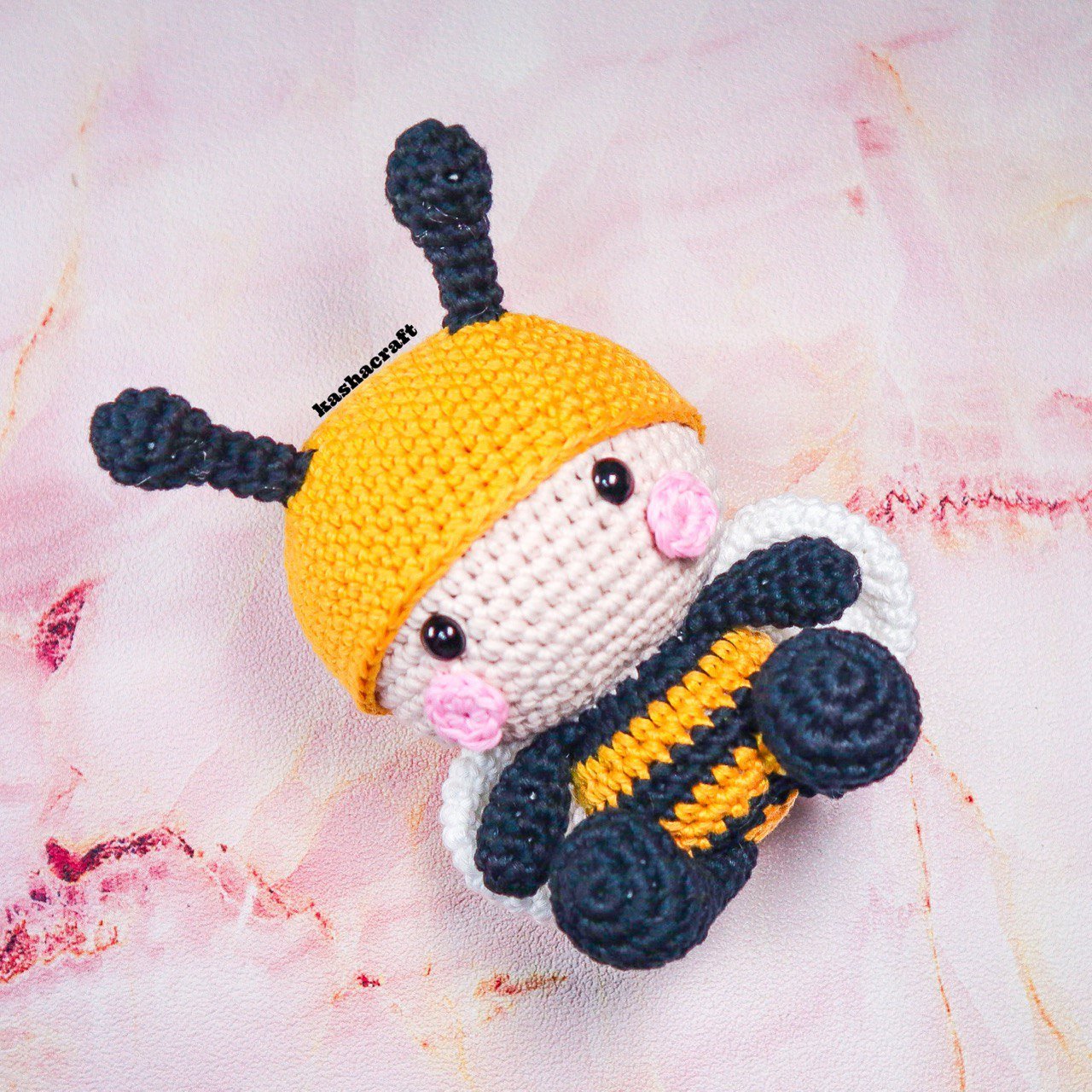Bob The Bee Amigurumi Crochet Doll Written Pattern Instruction product image (1)