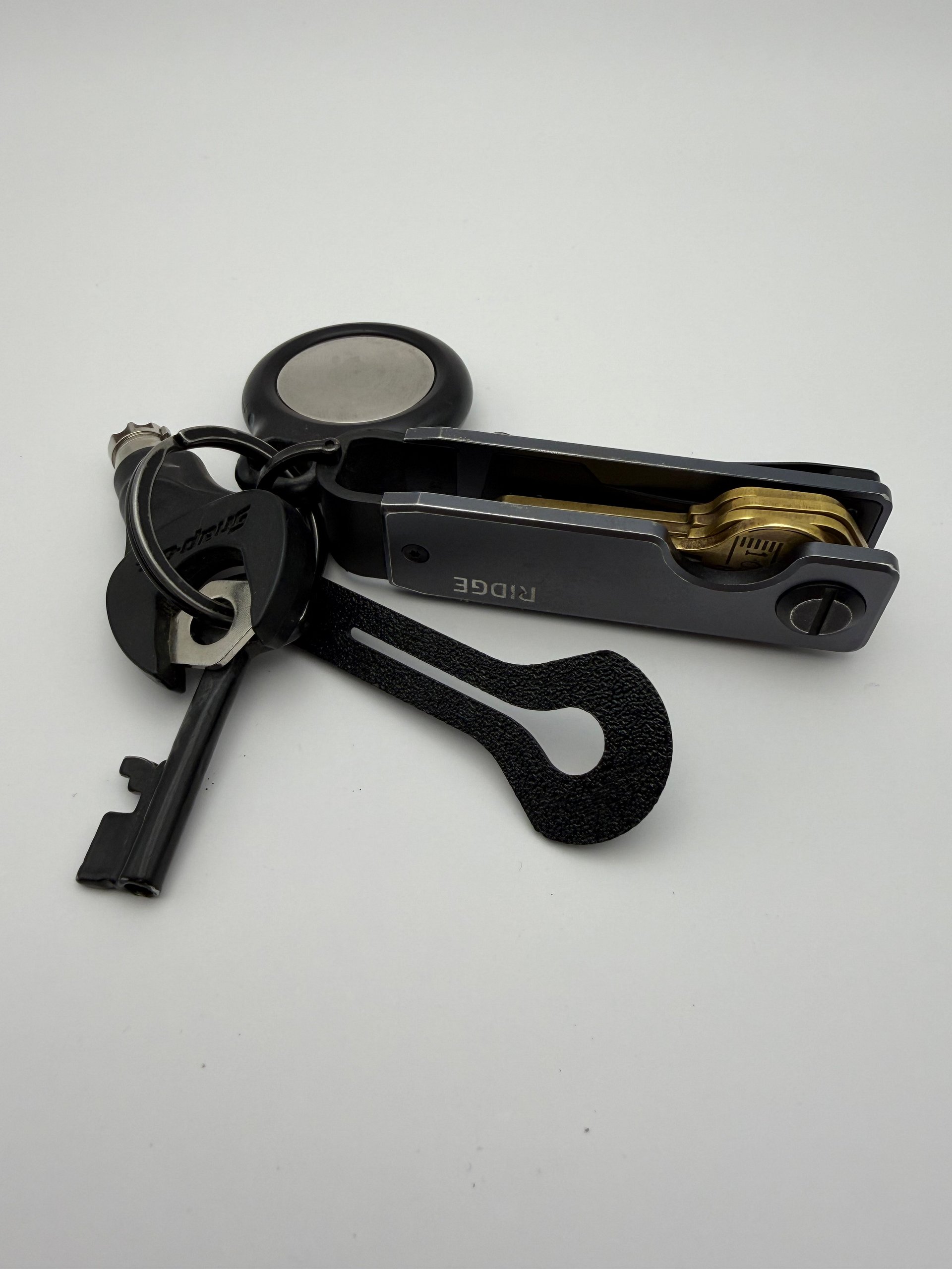 Classic Shopping Cart Token Keychain product image (1)