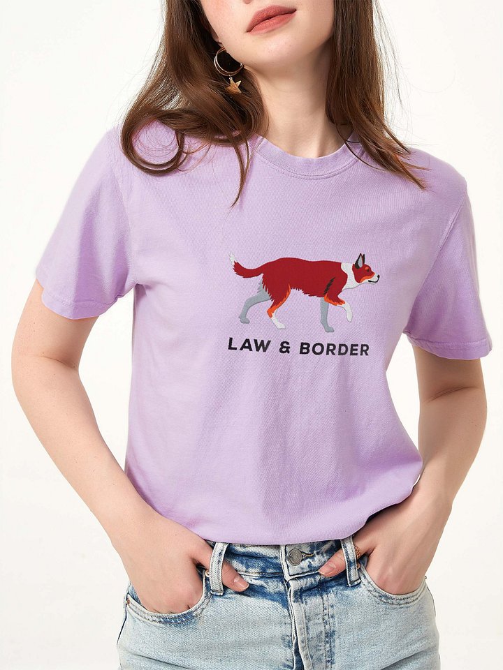 Law and Border T-Shirt(Embroidered) of a Smooth-Coated Border Collie(Red Tricolor) product image (2)