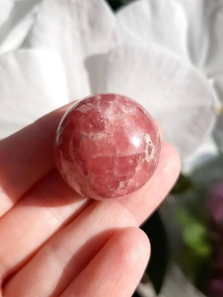 Juicy rhodochrosite sphere product image (1)