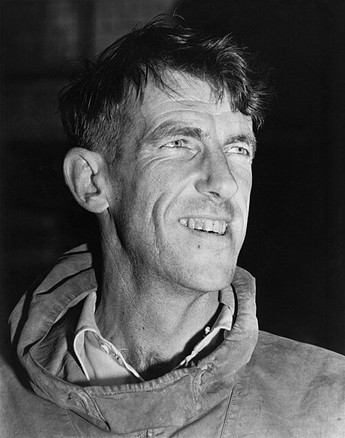 Edmund Hillary: The Pioneer