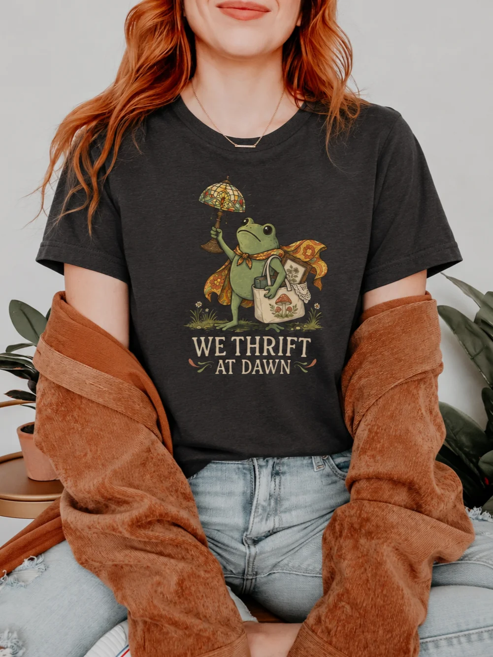 Vintage Frog Thrift T-Shirt product image (3)