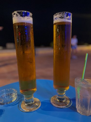 Wow 😳 two beers please. Bloody hell fire 😂🙈🍺 I like it big…not that big 🙈😬